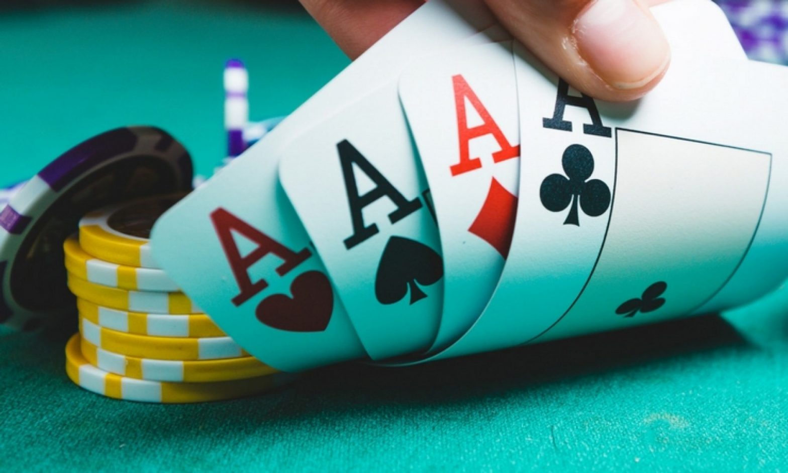 How to gamble safe in live casinos?
